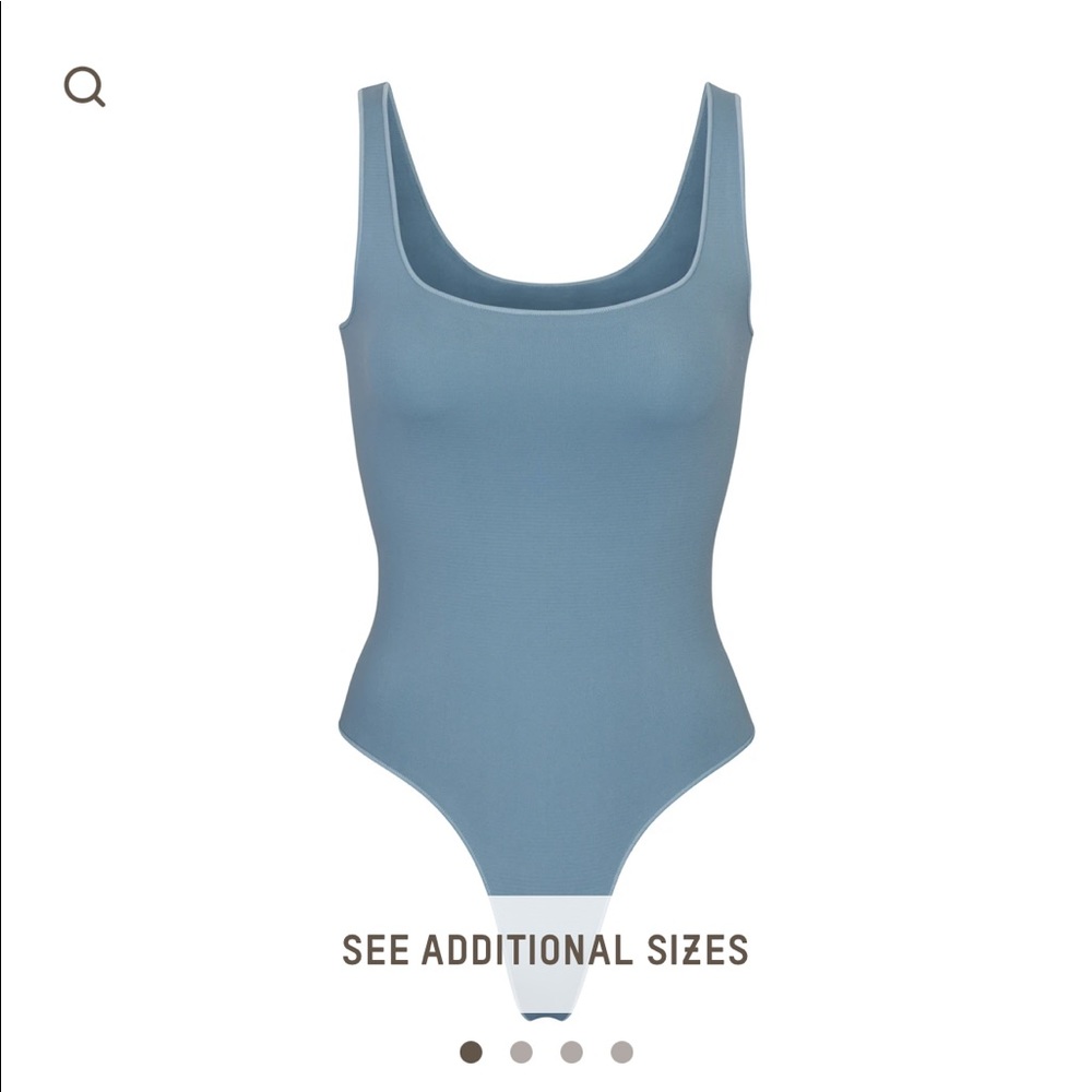 SKIMS ESSENTIAL SCOOP NECK BODYSUIT ARCTIC / XXS/XS